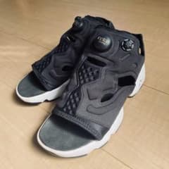 Reebok リーボック ポンプフューリー サンダル 23cm ブラック　黒のサムネイル