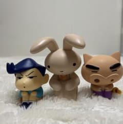 クレヨンしんちゃん まちぼうけ　ガチャガチャ3点セットのサムネイル