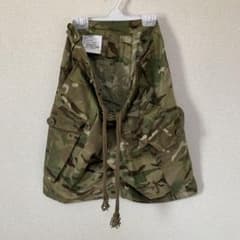イギリス軍　コンバットショートパンツ　軍パン　ミリタリー　カーゴパンツのサムネイル