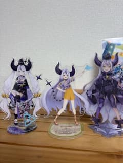 ラプラス・ダークネスVtuber アクリルスタンド 3体セットのサムネイル