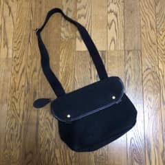Brady  AVON  ショルダーバッグ　黒のサムネイル