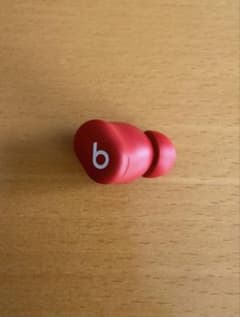 Beats Solo Buds 右のみ レッド ワイヤレスイヤホンのサムネイル