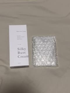 Silky Bust Cream シルキーバストクリーム　カッサ付きのサムネイル