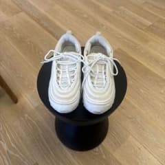 ナイキ エアマックス 97 NIKE W AirMax 97 ＊24㎝＊のサムネイル