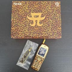 未使用品 浜崎あゆみ TU-KA ツーカー 携帯電話 動作確認済 ストラップ