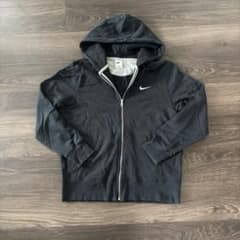 【美品】NIKE ナイキ フルジップパーカー ブラック ワンポイント刺繡S～Mのサムネイル
