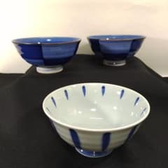 美品 飯碗 染付 市松模様 刷毛 青 白 3点セットのサムネイル
