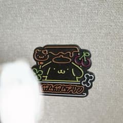 サンリオ　ピンバッジのサムネイル