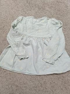 ブランシェス　花柄刺繍 長袖ブラウス 薄緑色