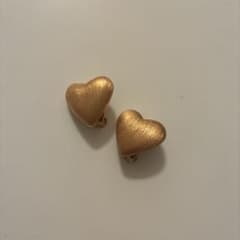 【アクセサリー】ゴールドハート型クリップイヤリングのサムネイル