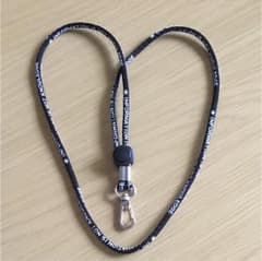 美品  名札やウィルス予防 ストラップのサムネイル
