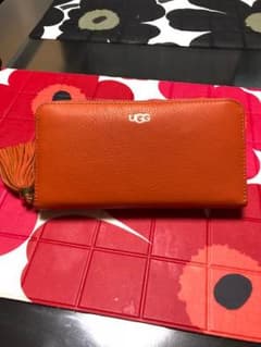 本日限定価格 UGG 長財布のサムネイル