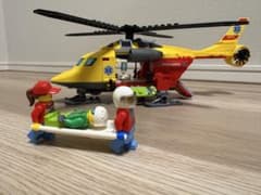 LEGO レゴ シティ 救急ヘリコプター 60179のサムネイル