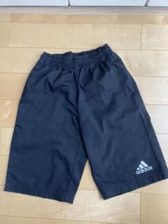 adidas アディダス ハーフパンツ　150センチのサムネイル