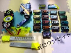 仮面ライダーゼロワン DX飛電ゼロワンドライバー 変身ベルトのサムネイル