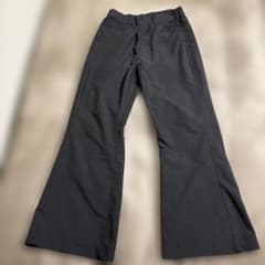ブラック フレアパンツ Mサイズのサムネイル