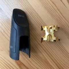 【2/26まで値下げ中】 RICO アルトサックス リガチャー キャップ付きのサムネイル