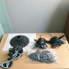 クロスバイク 8速 コンポーネント セットのサムネイル