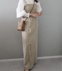 Neuna バックスリットハイウエストロングデニムキャミワンピース ベージュのサムネイル