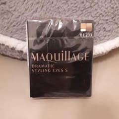 マキアージュ アイシャドウのサムネイル
