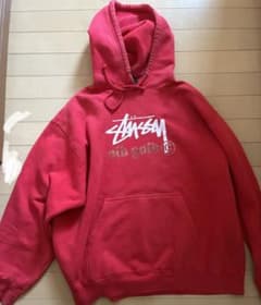 STUSSYフード付きパーカー　レッドのサムネイル