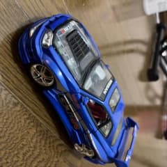 Nissan Skyline GT-R ミニカー 青 1/18