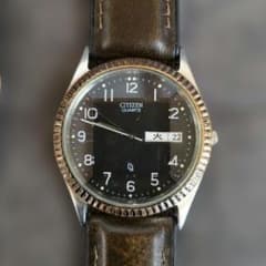 稼働品 CITIZEN メンズ腕時計 デイデイト カットガラス 黒文字盤革ベルト
