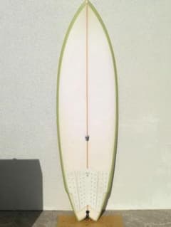 クリステンソン レーンスプリッター スワローテール 5'7ft フィン付き クリステンソン レーンスプリッター スワローテール 5'7ft フィン付き