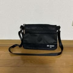 umbro アンブロ ショルダーバッグ ブラックのサムネイル