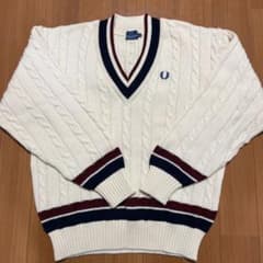 【希少】日本製FRED PERRY ケーブルニット Vネックセーター Lサイズのサムネイル