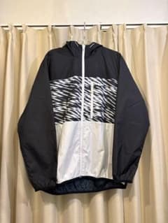 NIKE ウィンドブレーカーのサムネイル
