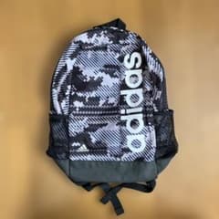 adidasリュックのサムネイル