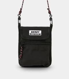 NERDY サコッシュ ブラックのサムネイル