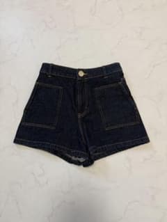 ZARA ダークデニム ショートパンツのサムネイル