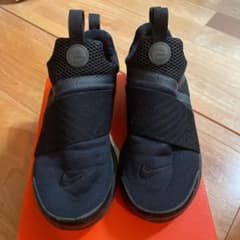 NIKE 23cmのサムネイル