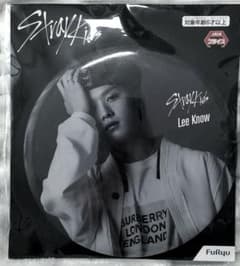 Stray Kids Lee Know 缶バッジのサムネイル