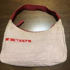プラダ　小さめバックのサムネイル