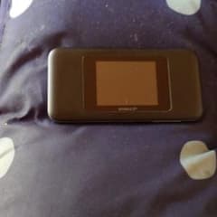 au w06 モバイルルーター（値下げ再出品）のサムネイル