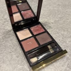 TOM FORD アイカラー クォード 030 インソレント ローズ - メルカリ