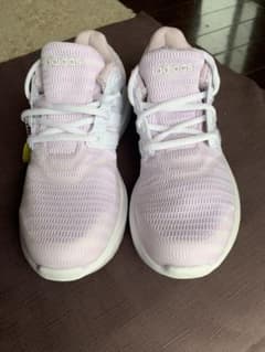 値下げadidas アディダススニーカー　新品23センチのサムネイル