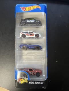 ホットウィール 5カーパック NIGHT BURNERZ 4台セット(写真通り)のサムネイル