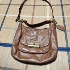Coach ブラウンレザー ショルダーバッグのサムネイル