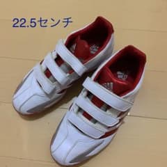 野球　ジュニア　アディダス　スパイク　22.5センチのサムネイル