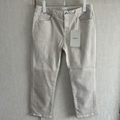 23区DENIM ✨大きいサイズ48 新品未使用　アイボリーのサムネイル