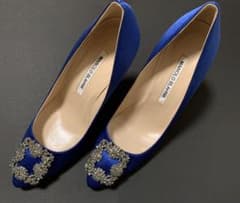 MANOLO BLAHNIK ハンギシ ロイヤルブルーサテン 24.5cmのサムネイル