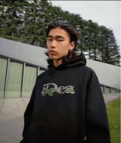 iDeaswam パーカー 即完売品 Lサイズ - メルカリ