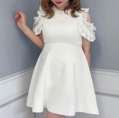 evelyn フリル袖ワンピース OPのサムネイル