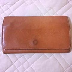 値下げ致しました！イルビゾンテ 長財布 (定価:39,960円 )のサムネイル
