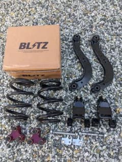 最終！30アルファード BLITZミラクル リアアッパーアーム ロールセンターのサムネイル