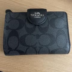 COACH財布のサムネイル